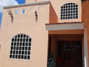 Casa de 5 Recámaras Super Amplia con 2 Albercas al Oriente de Mérida