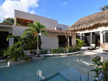 CASA DE 5 RECAMRAS 7 BA?OS UBICADA A 8 MINUTOS DE LA ZONA HOTELERA EN TULUM
