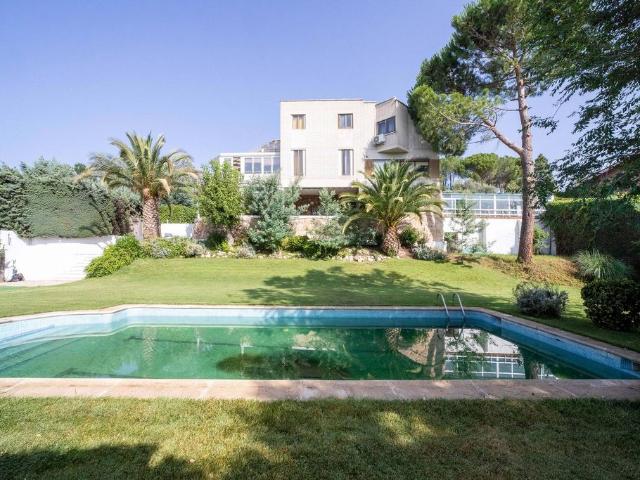 Casa de alto standing de 645 m2 en venta Urbanización Santo Domingo, Madrid, Comunidad de Madrid