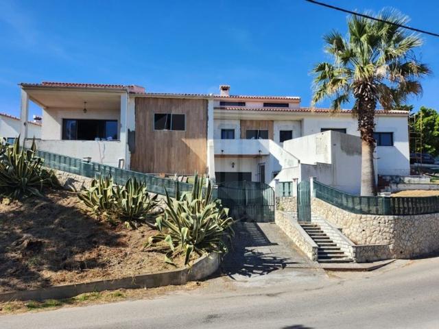 Casa de 702 m² à venda Palmela, Setúbal