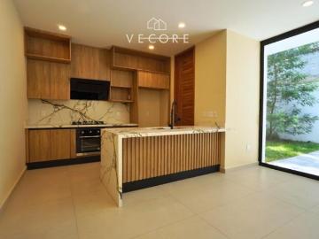 CASA DENTRO DE COTO EN VENTA, VALLE IMPERIAL, ZAPOPAN