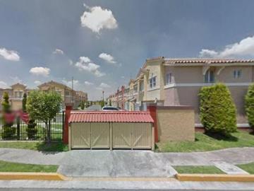 Casa dentro del Fraccionamiento Real del Sol Ojo de Agua