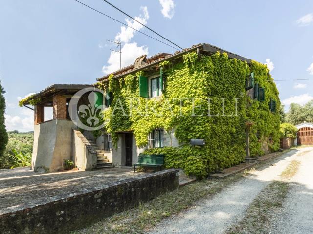 Casa d'epoca a breve distanza da Vinci con ampio giardino e. 600m² Lamporecchio