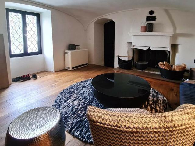 CASA DI NUCLEO RISTRUTTURATA CON GIARDINO PRIVATO A PIANDERA