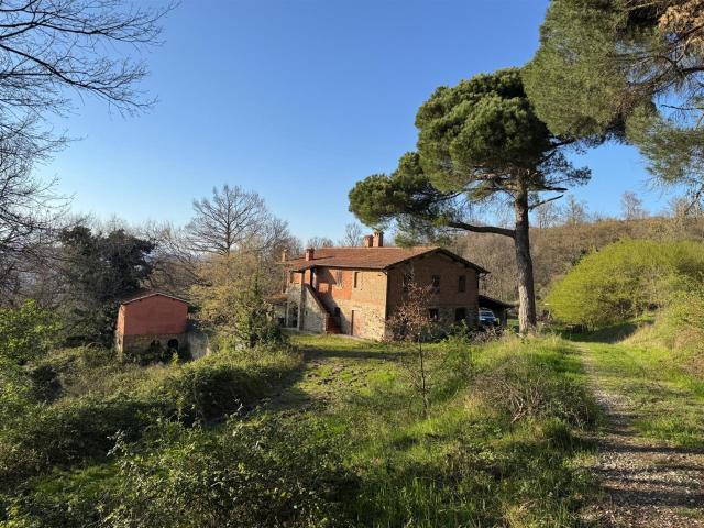 Casa di campagna con splendide viste 130m² Passignano sul Trasimeno