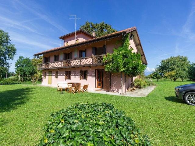 Casa di campagna in affitto di 200 m² in Via Angelo Scotti, 5