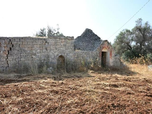 Casa di campagna in Contrada Usciglio