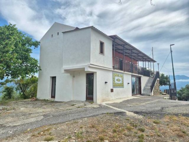 Casa di campagna in Localit Carullo