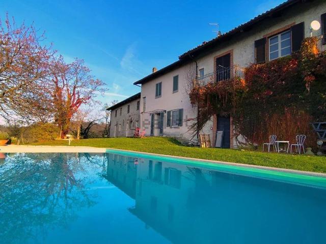Casa di campagna in vendita di 1053 m²