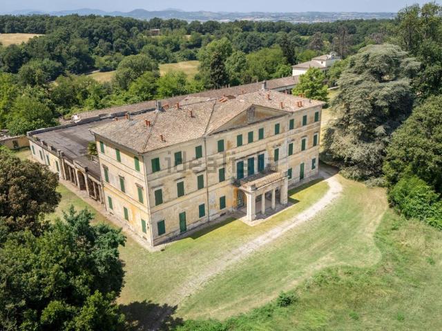 Casa di campagna in vendita di 10000 m² in Via Olma