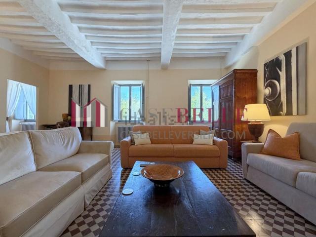 Casa di campagna in vendita di 1000 m² in Via dei Nardi, 55041