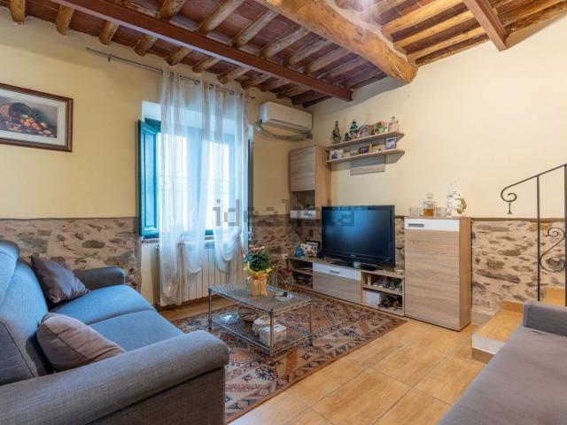 Casa di campagna in vendita di 100 m² in Via Nottolini