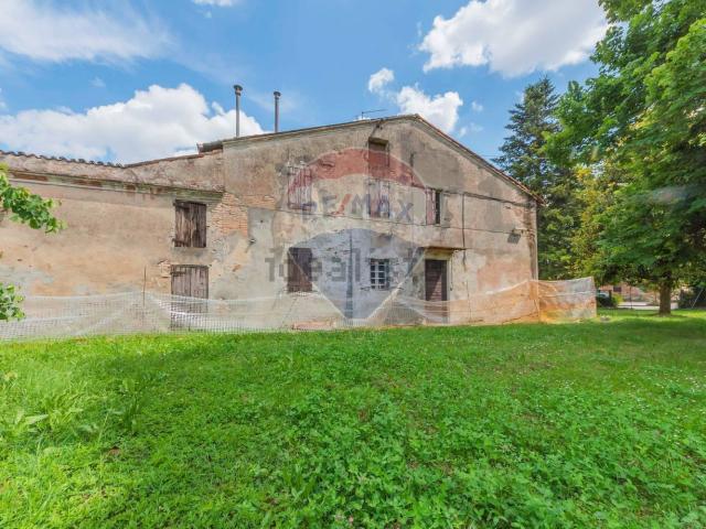 Casa di campagna in vendita di 1100 m² in Via Nazionale, 24