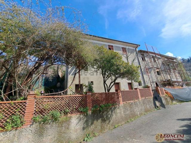 Casa di campagna in vendita di 110 m² in Via Fogana, 5