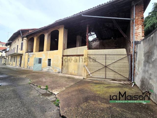 Casa di campagna in vendita di 110 m² in Via Torino, 41