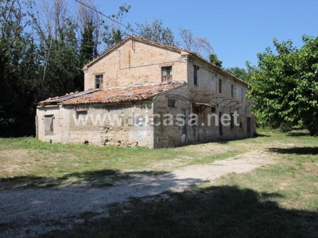 Casa di campagna in vendita di 1241 m² in Strada dell&apos Altarello