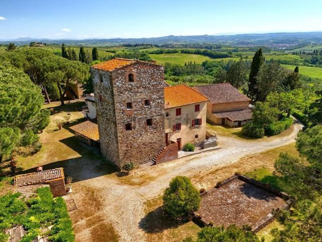 Casa di campagna in vendita di 1200 m² in Piazza Giuseppe di Vittorio