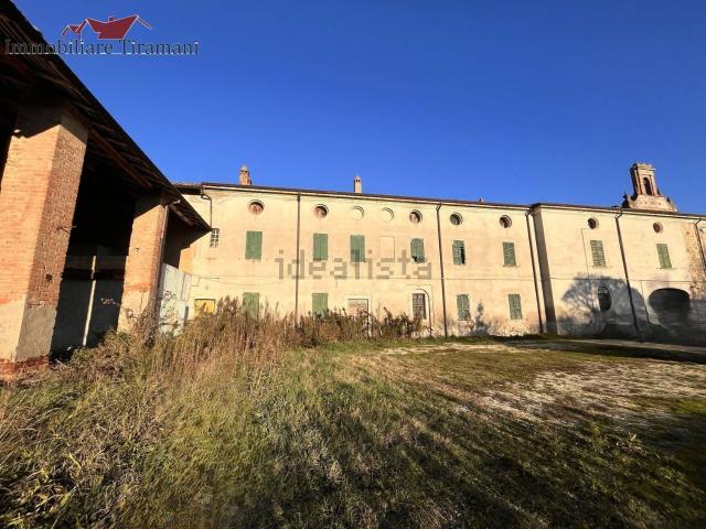 Casa di campagna in vendita di 1200 m² in Strada Salsediana Ovest