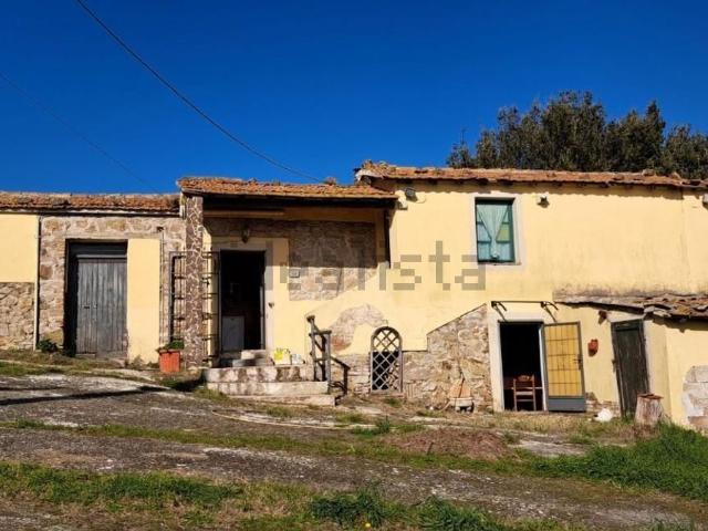 Casa di campagna in vendita di 120 m² in Traversa Livornese Colli Alto
