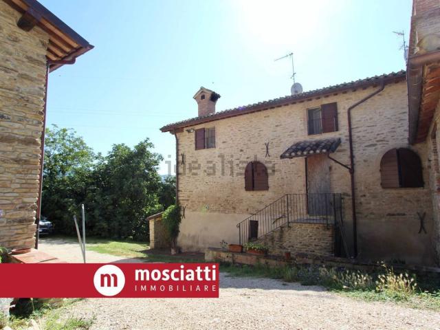 Casa di campagna in vendita di 121 m² in Strada Pagliano