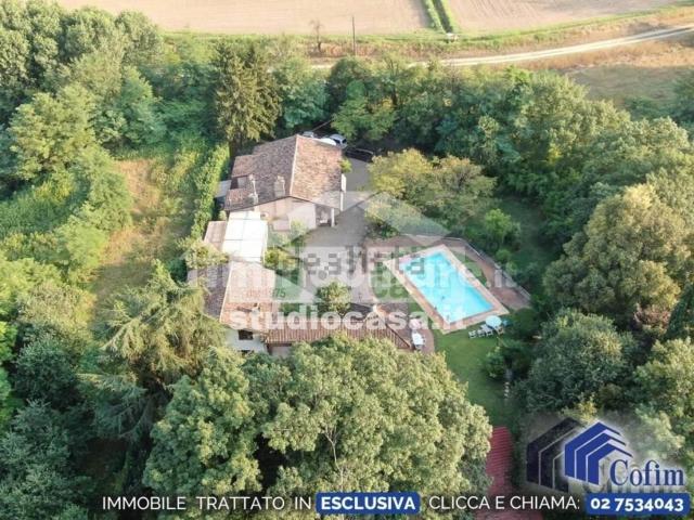 Casa di campagna in vendita di 1355 m²