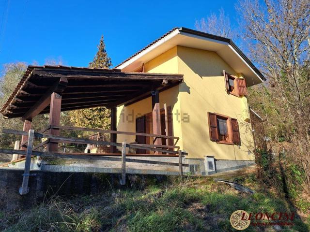 Casa di campagna in vendita di 135 m² in Via Campoli, 3
