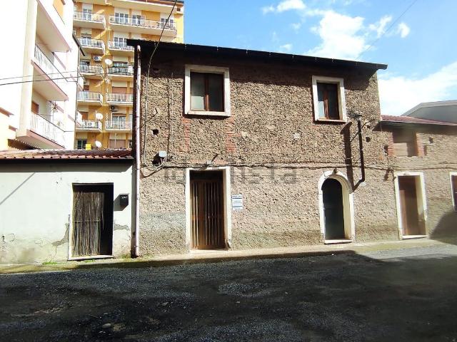 Casa di campagna in vendita di 130 m² in Via S. Miceli