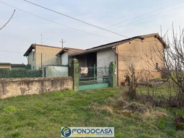Casa di campagna in vendita di 159 m² in Via Dusi