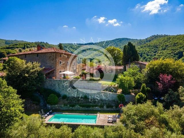 Casa di campagna in vendita di 1500 m²