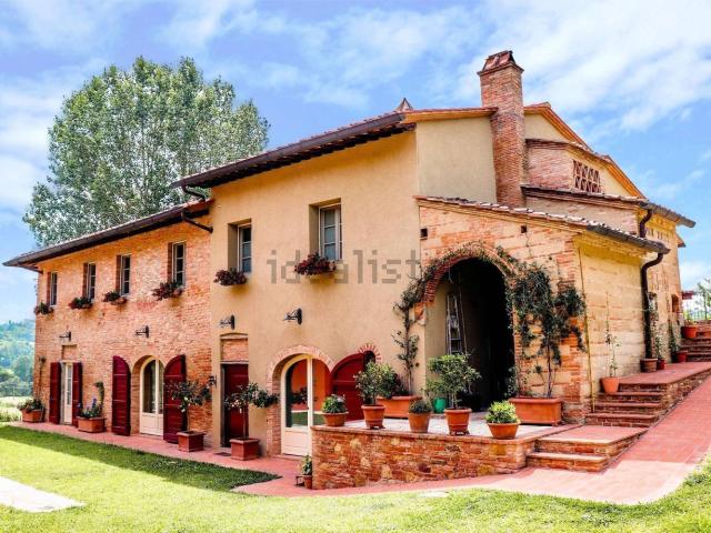 Casa di campagna in vendita di 1500 m²