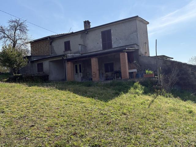 Casa di campagna in vendita di 150 m² in Località Piciano, 150