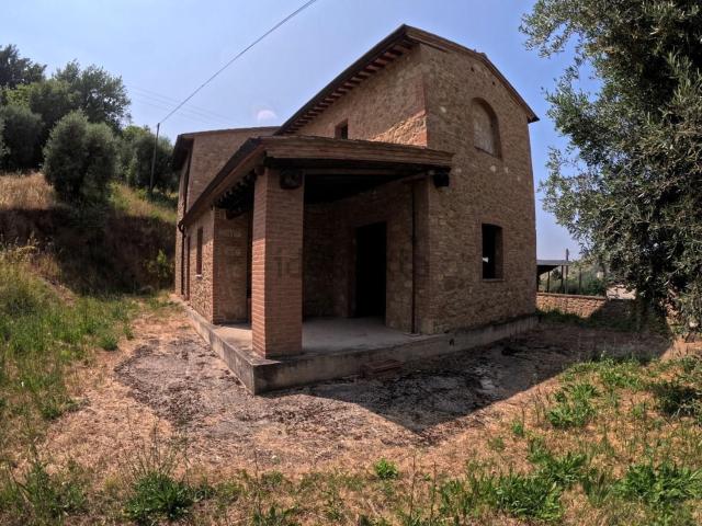 Casa di campagna in vendita di 150 m² in Via dello Sgricciolo, 2