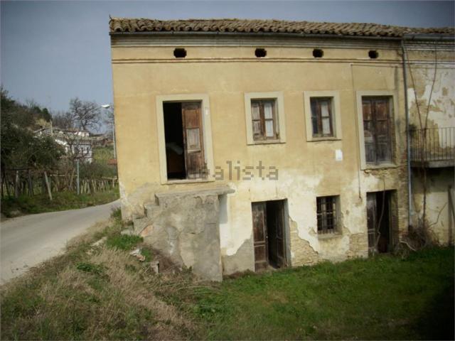 Casa di campagna in vendita di 150 m² in Via San Cataldo