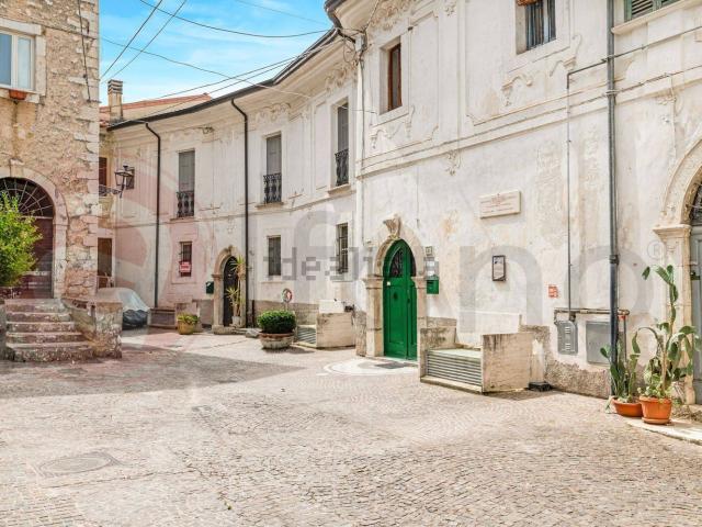 Casa di campagna in vendita di 153 m² in Via Corte Vecchia, 13