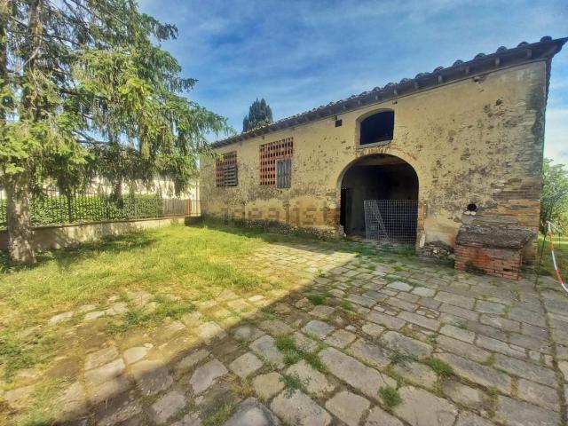 Casa di campagna in vendita di 172 m² in Via Fezzana, 88
