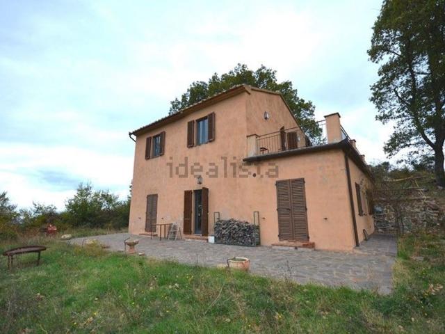 Casa di campagna in vendita di 185 m² in Via la Greca, 25