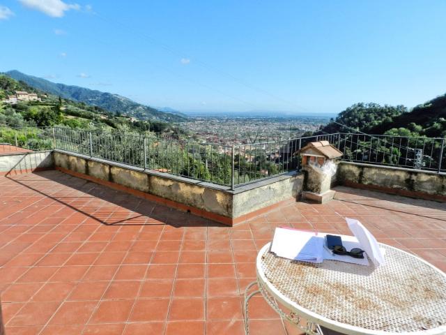 Casa di campagna in vendita di 187 m² in Via Casone