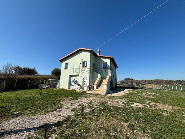 Casa di campagna in vendita di 180 m²