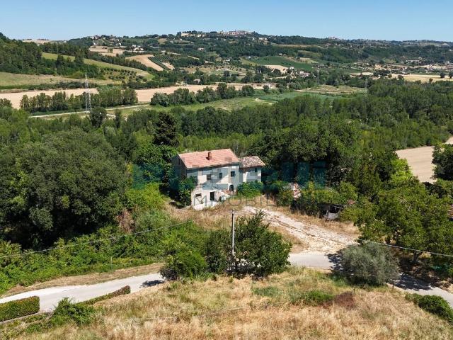 Casa di campagna in vendita di 180 m² in Contrada Belluco