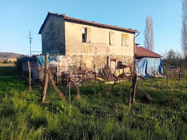 Casa di campagna in vendita di 180 m² in Via Provinciale per Mocrone
