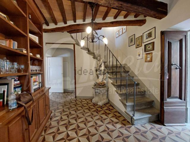 Casa di campagna in vendita di 208 m² in Via Per Pascoso, 2