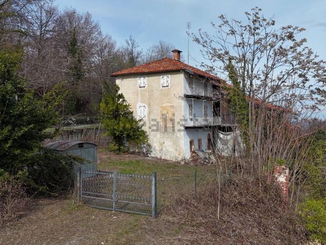Casa di campagna in vendita di 209 m² in Strada Robé Giusta, 92