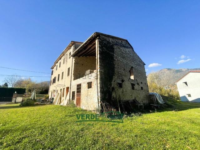 Casa di campagna in vendita di 200 m²