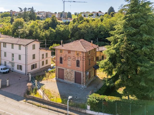 Casa di campagna in vendita di 203 m² in Via Statale, 188