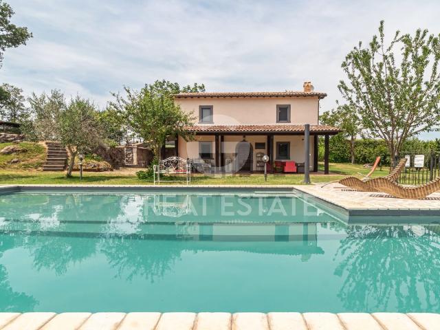 Casa di campagna in vendita di 218 m² in Località Monterado