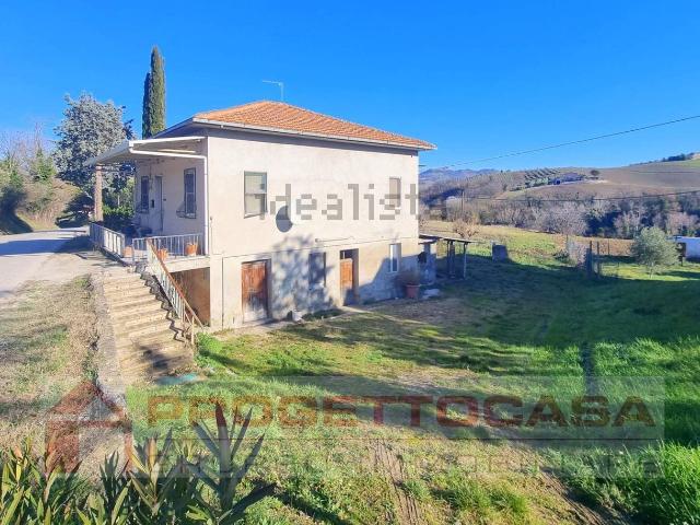 Casa di campagna in vendita di 210 m²