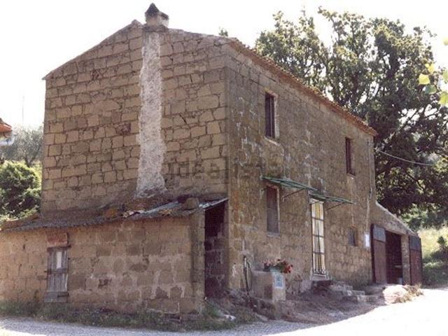 Casa di campagna in vendita di 230 m² in Strada Provinciale Pantano