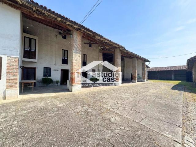 Casa di campagna in vendita di 254 m² in Via Giuseppe Mazzini