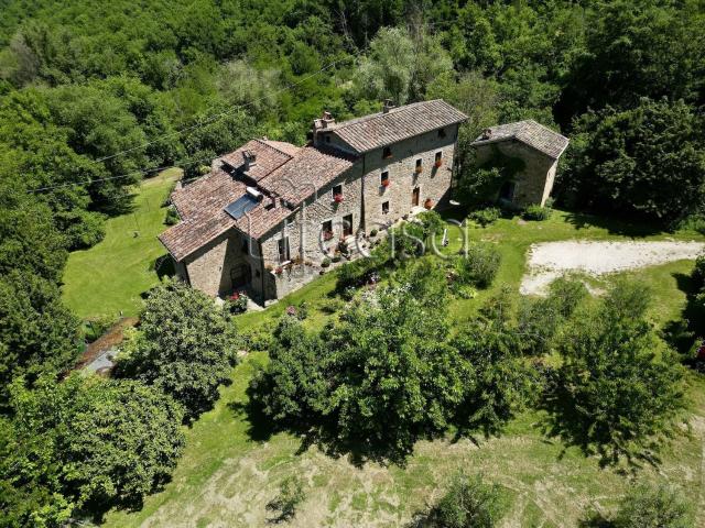 Casa di campagna in vendita di 255 m² in Corso Giacomo Matteotti, 111
