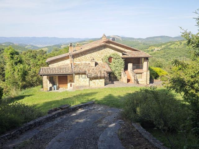 Casa di campagna in vendita di 250 m² in Località piantrano